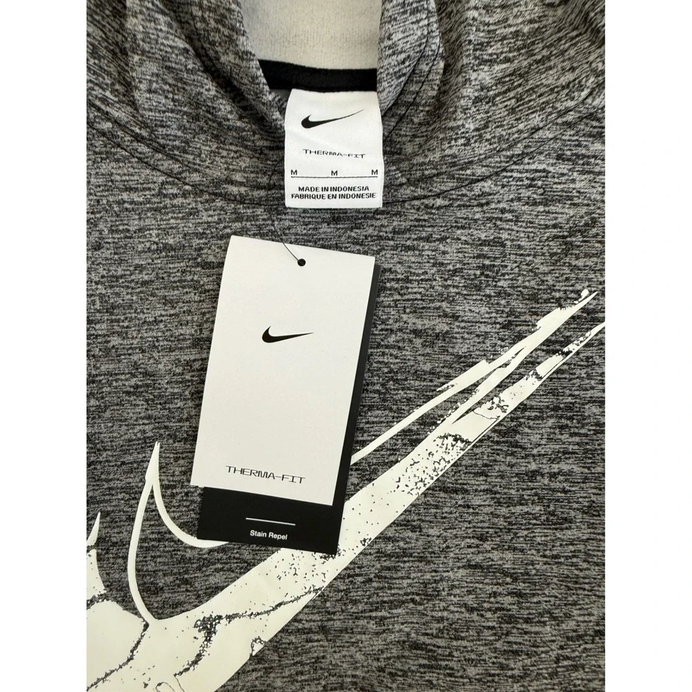 Youth size medium Nike Therma-fit stain repel Heather gray hoodie sweatshirt NWT